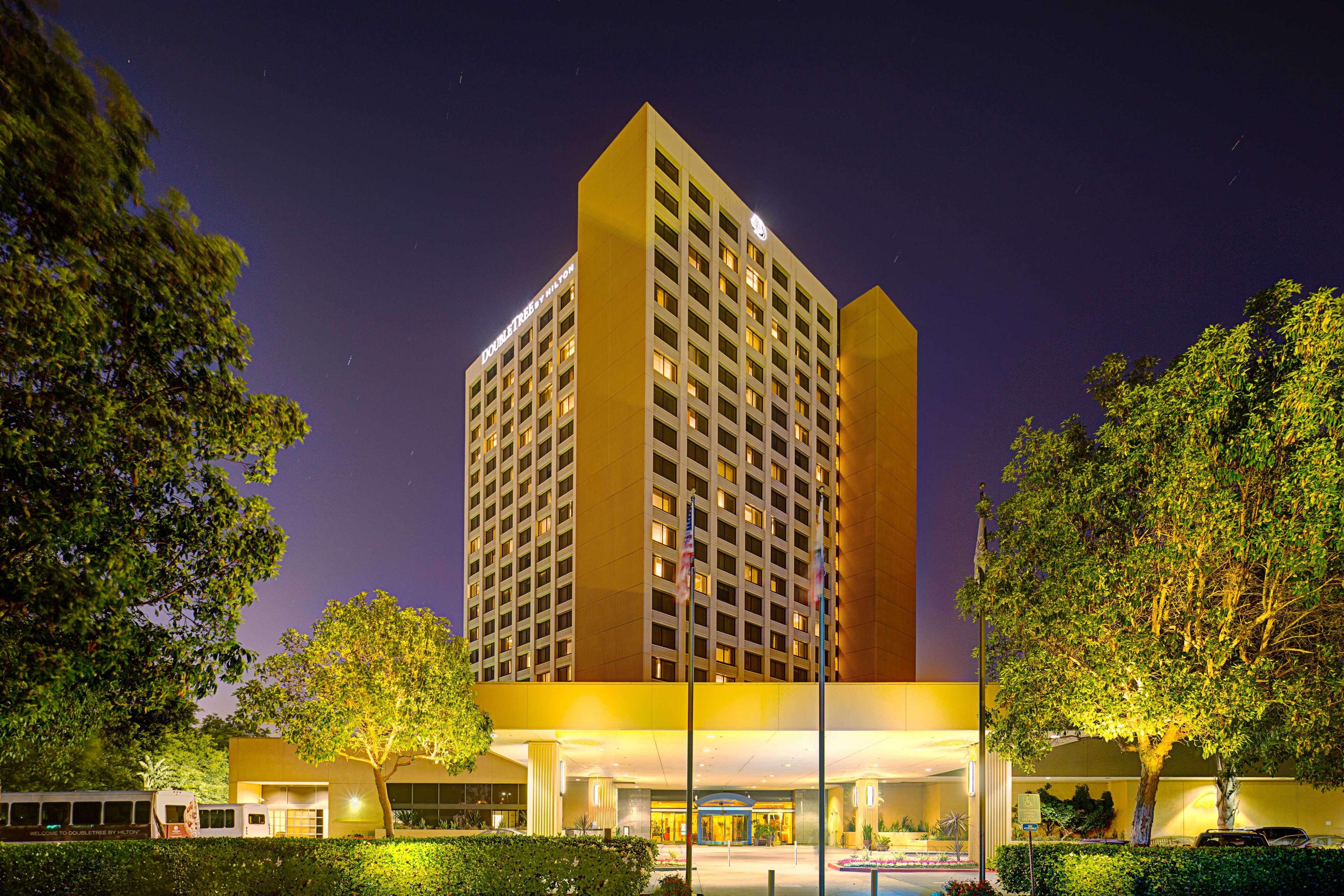 Hotel Fera Anaheim, A Doubletree By Hilton Orange Exteriör bild