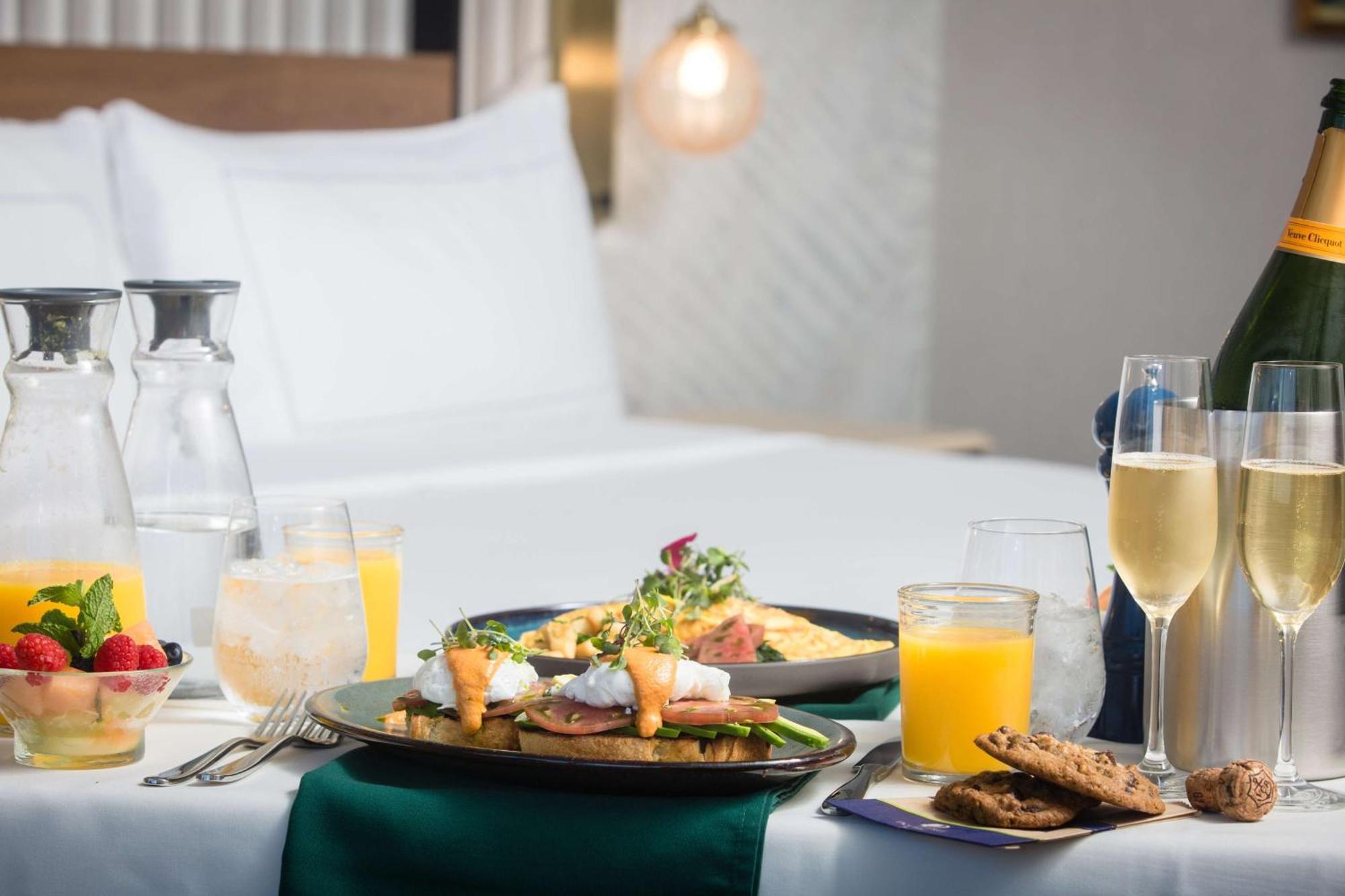 Hotel Fera Anaheim, A Doubletree By Hilton Orange Exteriör bild